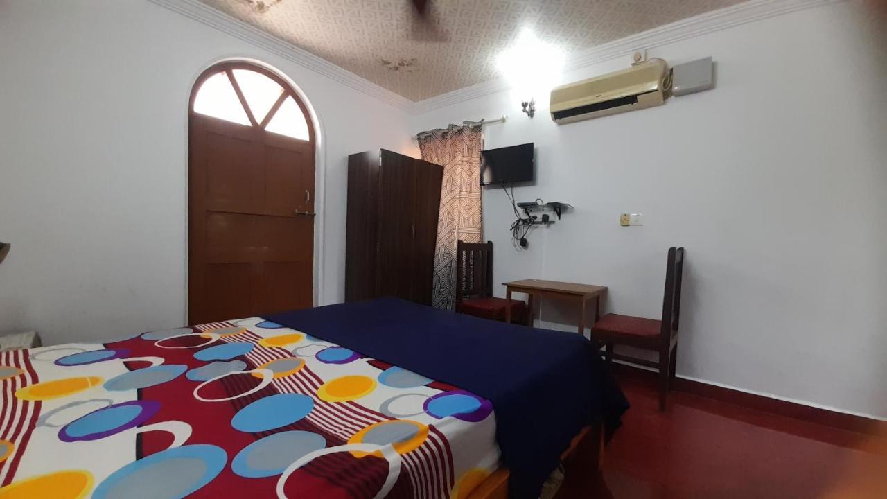 Pihu Hotel Олд-Гоа Екстер'єр фото